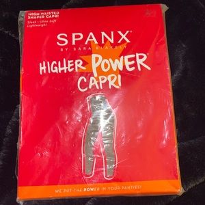 Spanx Higher Power Capri - Nude
